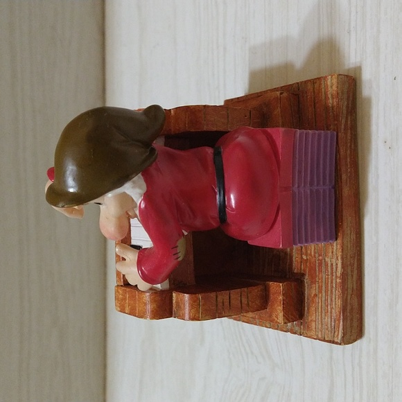 Vintage Enesco Snow White & The Seven Dwarfs "Grumpy" 65th Anniversary Figure - Picture 4 of 5